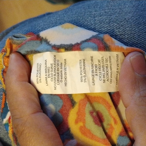 Lula Roe Shirt - Picture 5 of 5